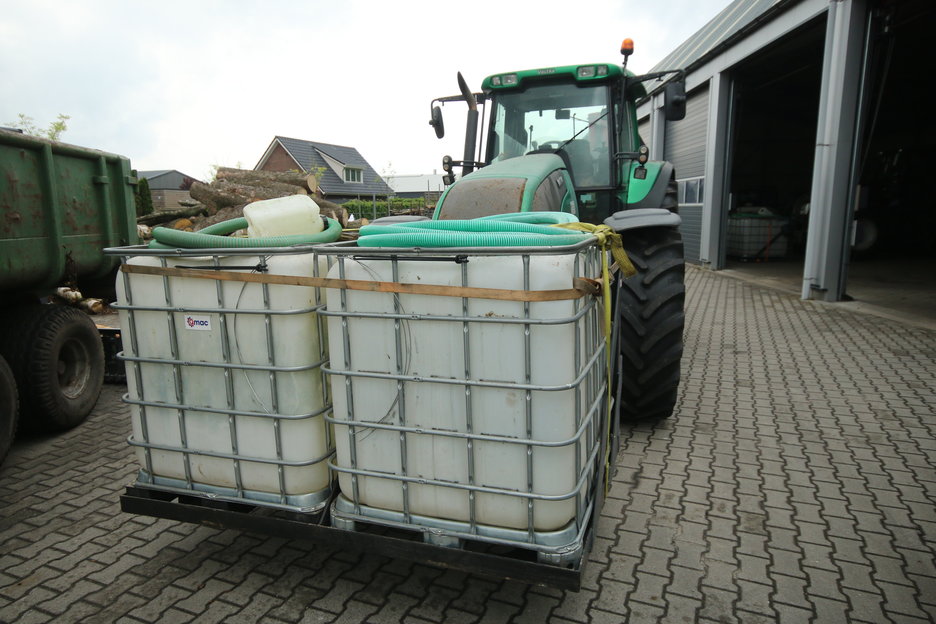 2 IBT vaten voor 2000 liter water