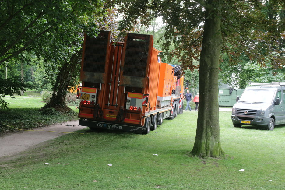 vrachtwagen zonder rijplaten