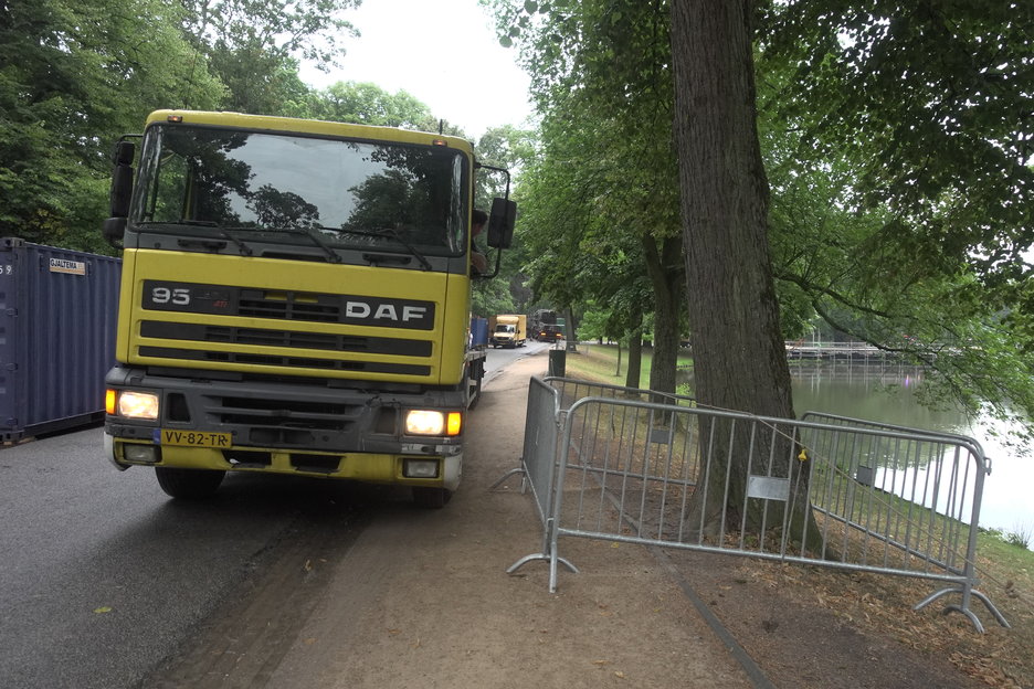 17:11:36 - voertuig (euro0 uit 1989) binnen kwetsbare zone