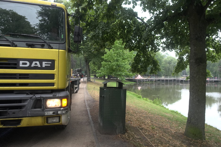 17:12:11 - raakt boom